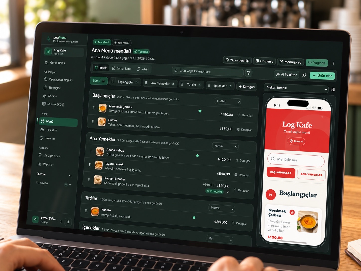 Il gestore di un bar modifica il menu in LogMenu accanto all’anteprima per gli ospiti.
